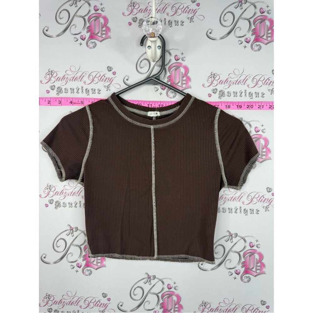 Garage shirt crop Brown Ribbed Short Sleeve Top with Contrast Stitching